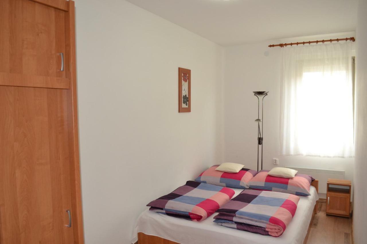 Liliom Apartman Дьюла Экстерьер фото